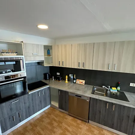 בית נופש Atlantic House *